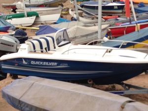 Quicksilver 425 Commander Review Quicksilver 425 Commander Review